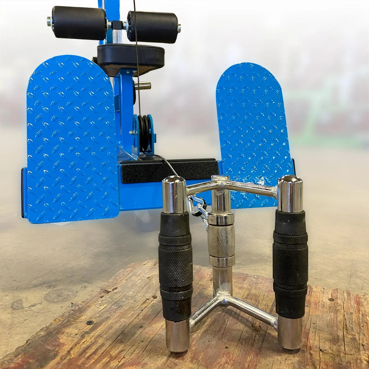 Legend Fitness 3136 Plate-Loaded Lat Pulldown / Low Row