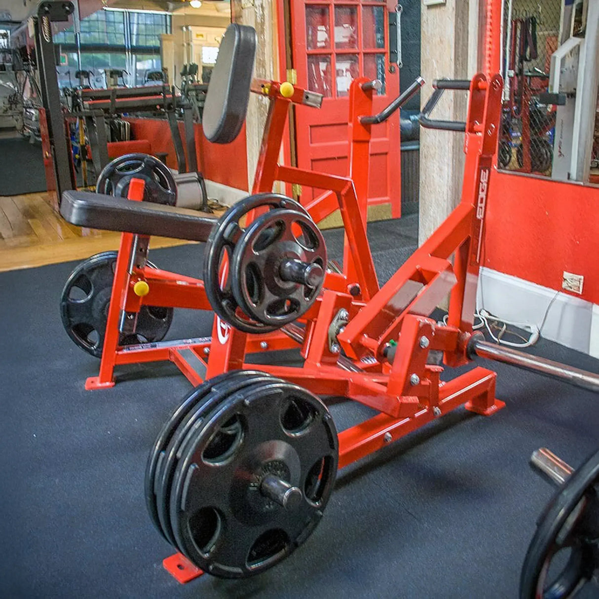 Legend Fitness LeverEDGE 6004 Unilateral Diverging Seated Vertical Row