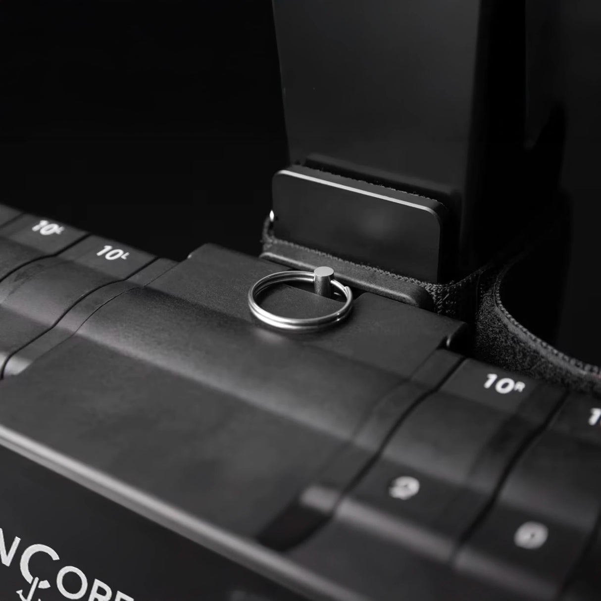 ANCORE portable adjustable cable column