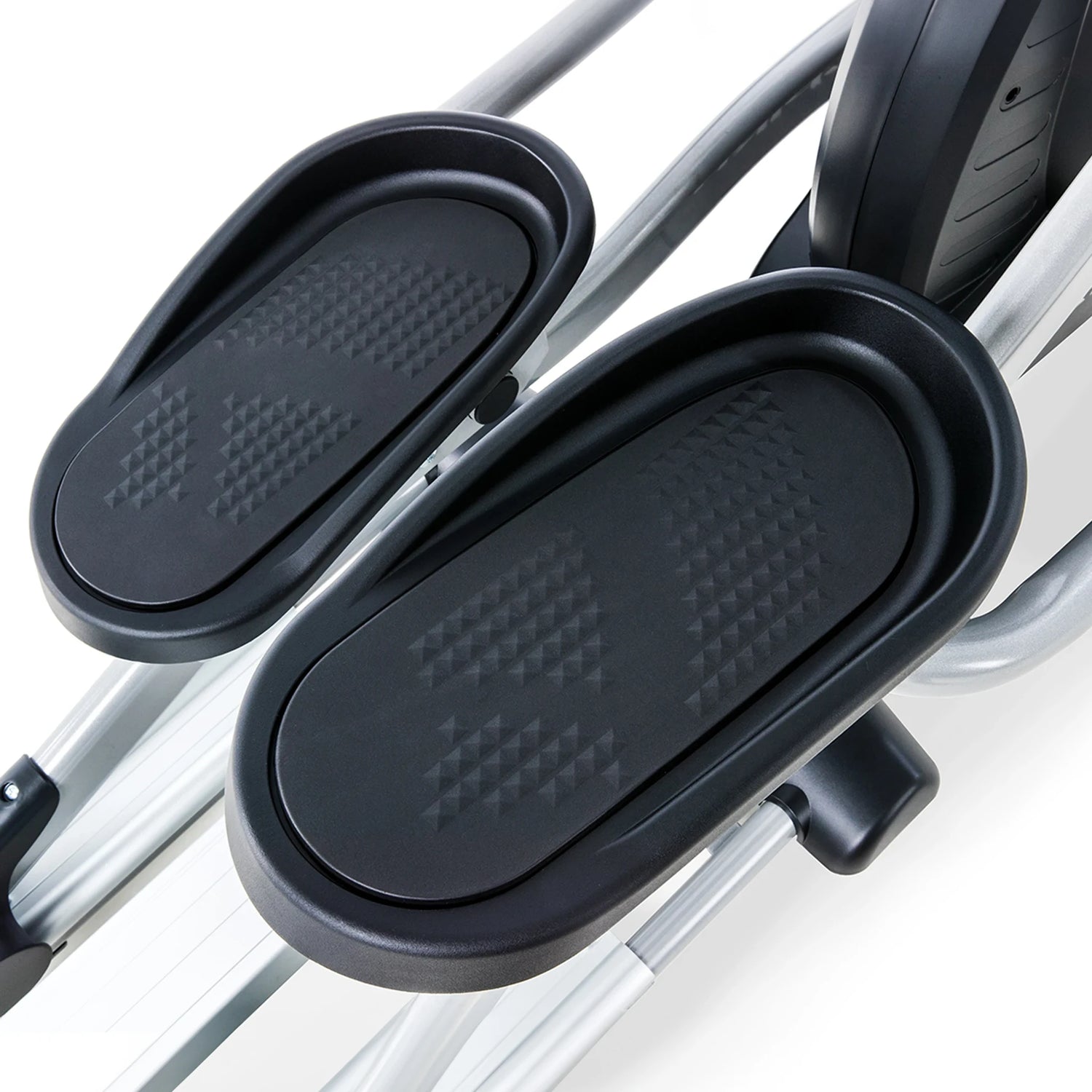 Spirit Fitness CE800ENT light commercial grade elliptical with interactive touchscreen and heart rate hand sensors