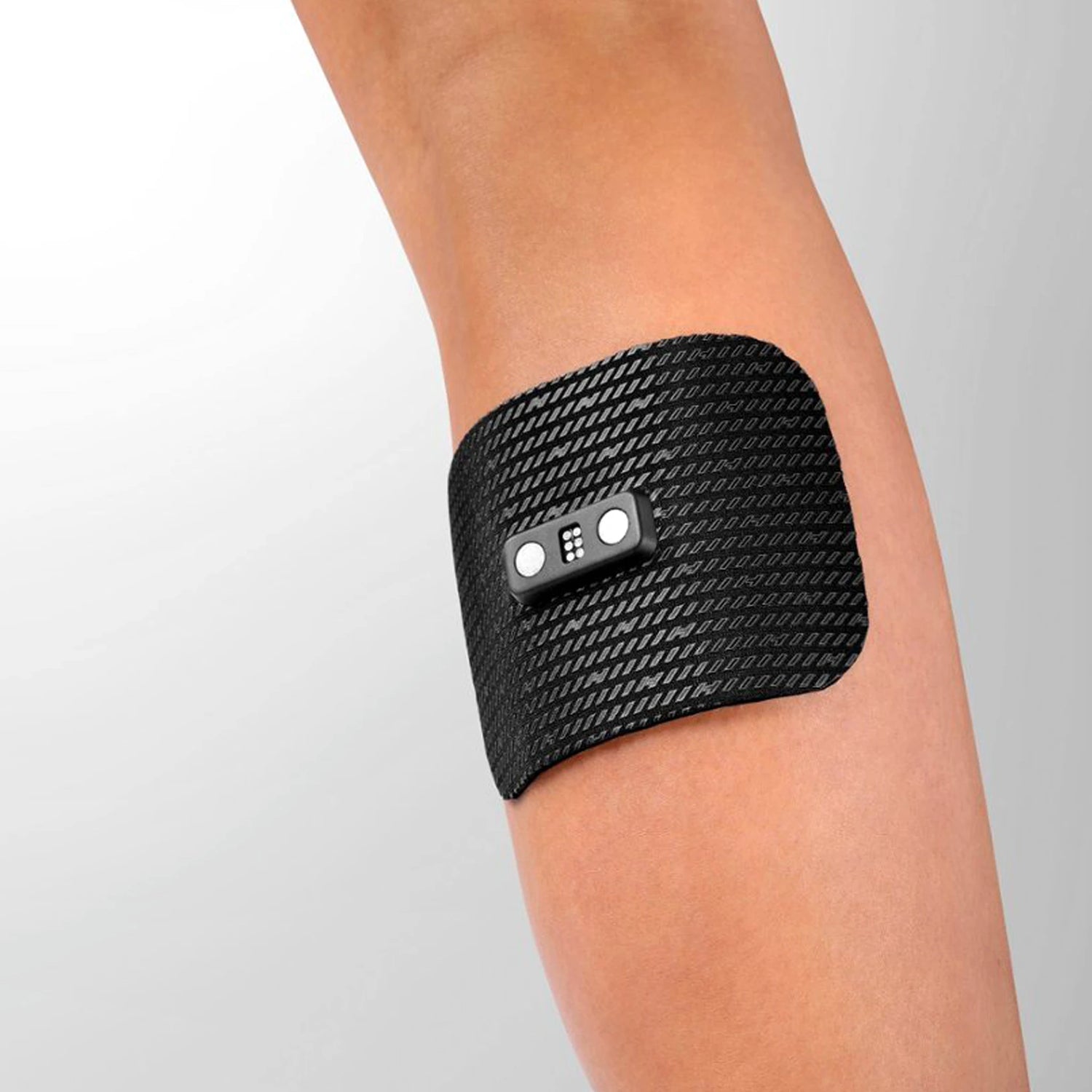 Heat and vibration therapy device which magnetizes to a pad which you stick to your body to help alleviate muscle soreness and speed up recovery