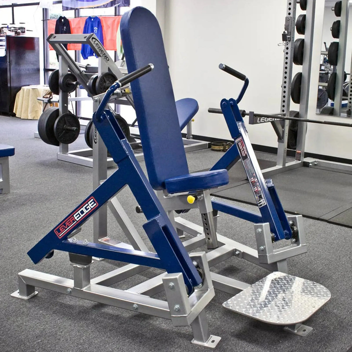 Legend Fitness LeverEDGE 6006 Unilateral Converging Vertical Wide Chest Press