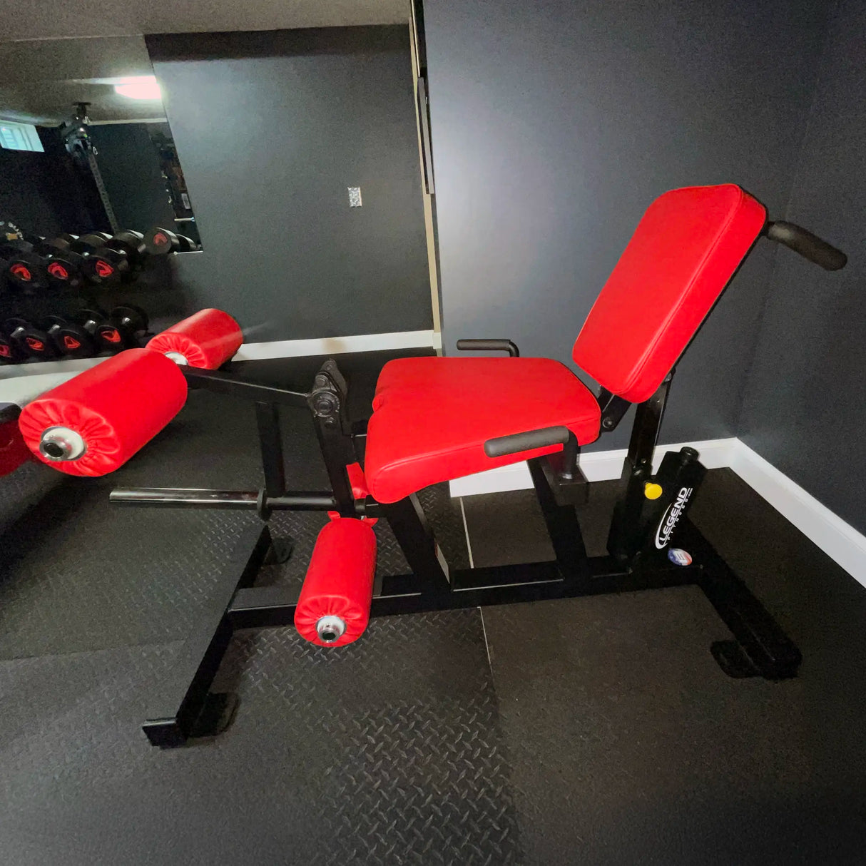 Legend Fitness 3135 Plate-Loaded Leg Extension / Leg Curl