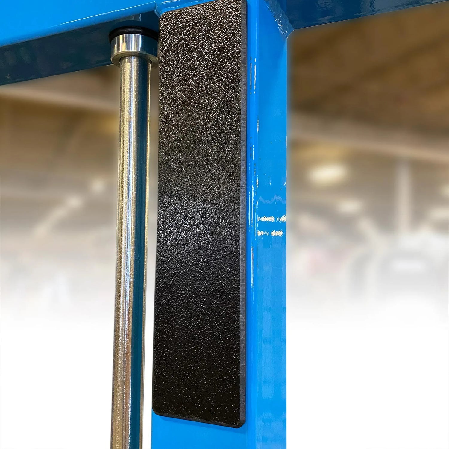 Legend Fitness 3136 Plate-Loaded Lat Pulldown / Low Row