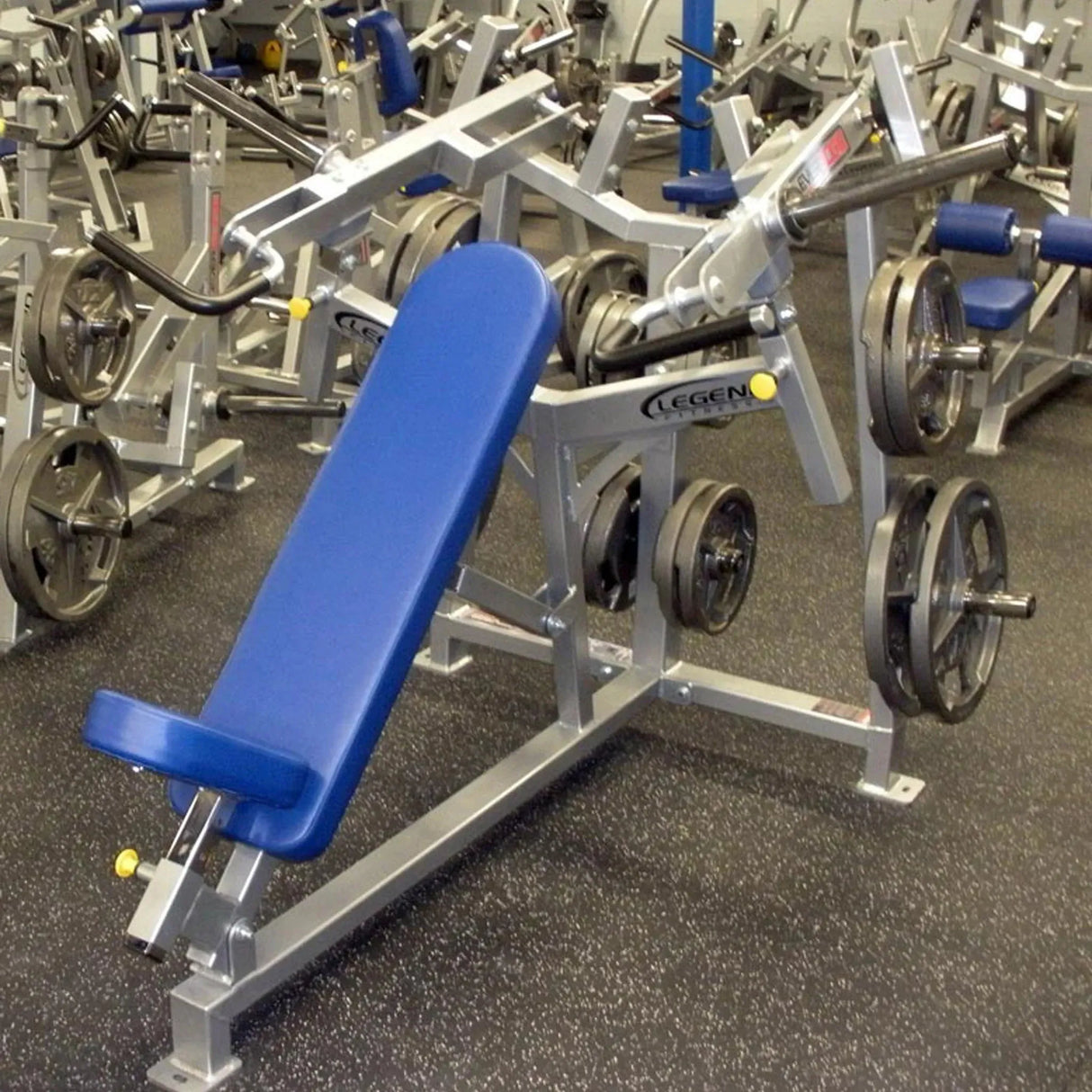 Legend Fitness LeverEDGE 6002 Unilateral Converging Incline Chest Press