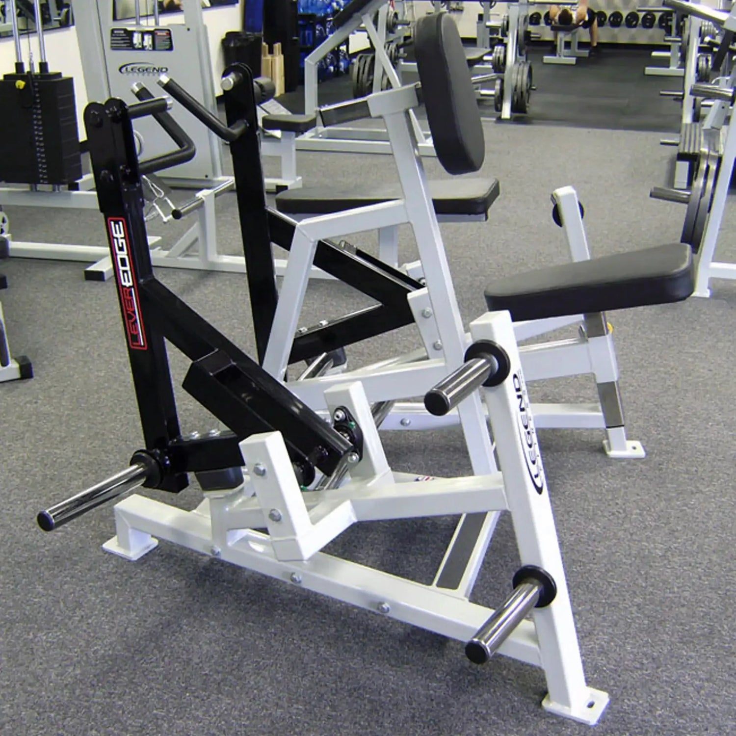Legend Fitness LeverEDGE 6004 Unilateral Diverging Seated Vertical Row